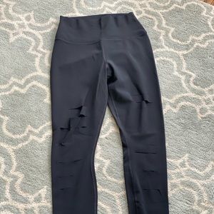 ALO Yoga ripper warrior leggings!
